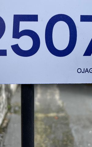 Apartamento à venda com 200m², 3 quartos e 1 vaga Apartamento à venda com 200m², 3 quartos e 1 vagaPlaquinha