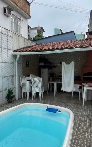 Apartamento à venda com 200m², 3 quartos e 1 vaga Apartamento à venda com 200m², 3 quartos e 1 vagaÁrea externa