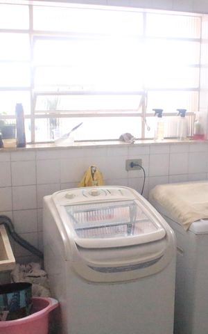 Casa à venda com 240m², 4 quartos e 2 vagasÁrea de Serviço