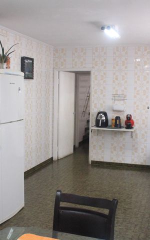 Casa à venda com 240m², 4 quartos e 2 vagasCozinha