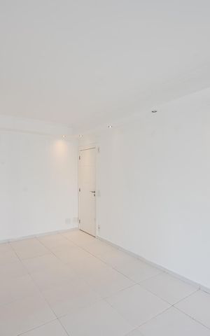 Apartamento à venda com 78m², 2 quartos e 1 vaga Apartamento à venda com 78m², 2 quartos e 1 vagaSala