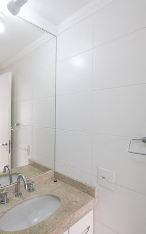 Apartamento à venda com 78m², 2 quartos e 1 vaga Apartamento à venda com 78m², 2 quartos e 1 vagaBanheiro Social