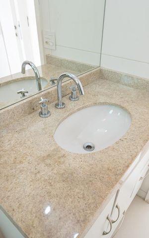 Apartamento à venda com 78m², 2 quartos e 1 vaga Apartamento à venda com 78m², 2 quartos e 1 vagaBanheiro da Suíte