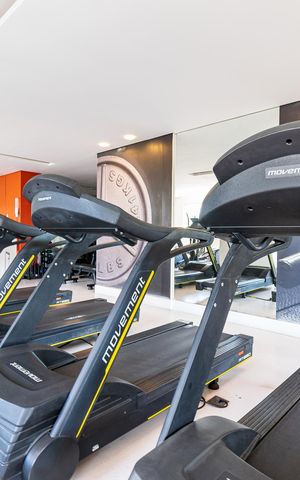 Apartamento à venda com 78m², 2 quartos e 1 vaga Apartamento à venda com 78m², 2 quartos e 1 vagaAcademia