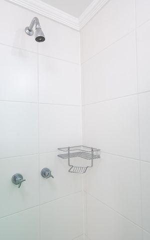 Apartamento à venda com 78m², 2 quartos e 1 vaga Apartamento à venda com 78m², 2 quartos e 1 vagaBanheiro Social
