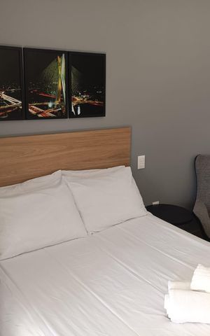Studio à venda com 25m², 1 quarto e sem vaga Studio à venda com 25m², 1 quarto e sem vagaSala/Quarto
