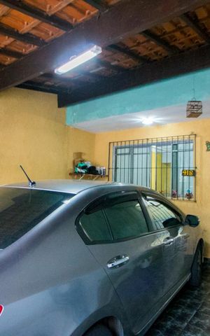 Casa à venda com 198m², 3 quartos e 2 vagas Casa à venda com 198m², 3 quartos e 2 vagasGaragem