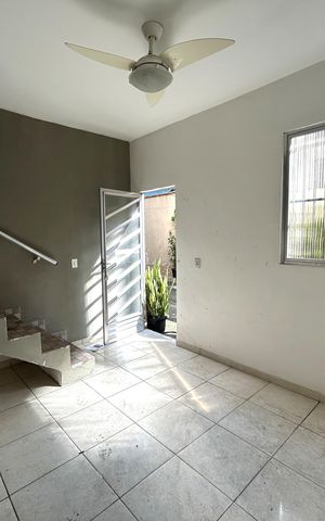 Casa para alugar com 120m², 3 quartos e 1 vagaSala