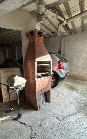 Casa para alugar com 120m², 3 quartos e 1 vagaÁrea comum - Churrasqueira