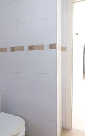 Casa à venda com 180m², 3 quartos e 4 vagasBanheiro