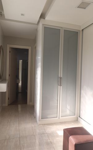 Casa à venda com 180m², 3 quartos e 4 vagasCloset