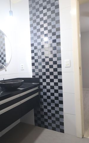 Casa à venda com 180m², 3 quartos e 4 vagasBanheiro 1