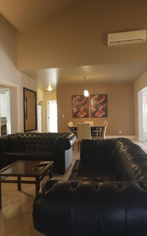 Casa à venda com 180m², 3 quartos e 4 vagasSala
