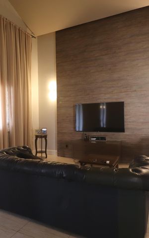 Casa à venda com 180m², 3 quartos e 4 vagasSala
