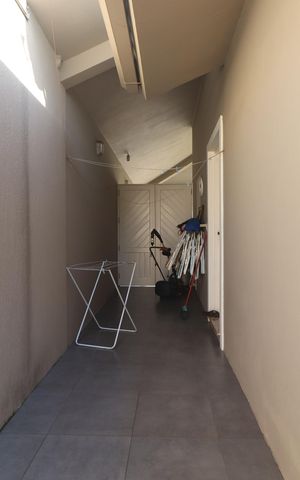 Casa à venda com 180m², 3 quartos e 4 vagasLavanderia