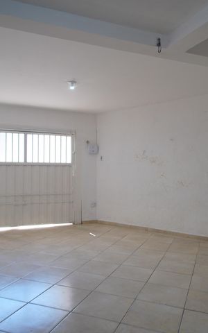 Casa à venda com 220m², 4 quartos e 2 vagasGaragem