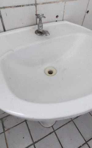 Apartamento para alugar com 70m², 2 quartos e sem vagaBanheiro