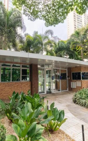 Apartamento à venda com 151m², 4 quartos e 3 vagas