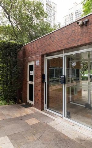 Apartamento à venda com 151m², 4 quartos e 3 vagas Apartamento à venda com 151m², 4 quartos e 3 vagasFachada