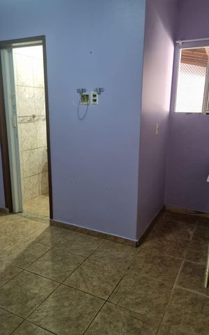 Casa à venda com 90m², 4 quartos e 4 vagas Casa à venda com 90m², 4 quartos e 4 vagasQuarto
