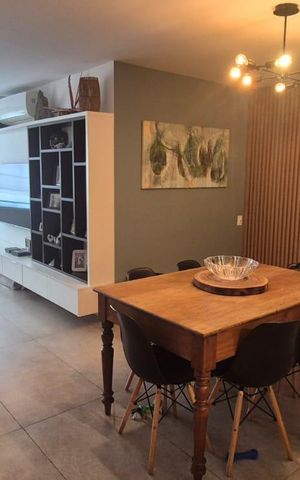 Apartamento à venda com 127m², 3 quartos e 1 vaga Apartamento à venda com 127m², 3 quartos e 1 vagaSala