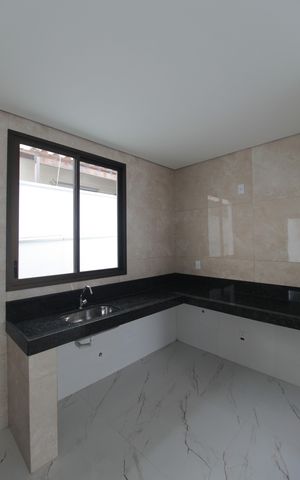 Casa de condomínio à venda com 139m², 3 quartos e 2 vagasCozinha