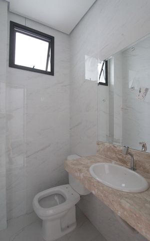 Casa de condomínio à venda com 139m², 3 quartos e 2 vagasLavabo