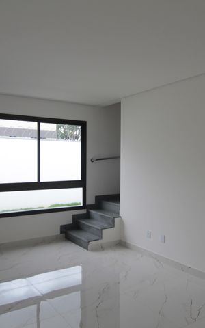 Casa de condomínio à venda com 139m², 3 quartos e 2 vagasSala