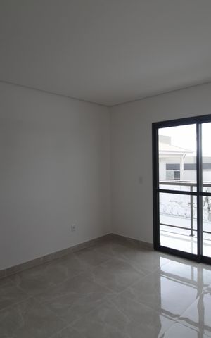 Casa de condomínio à venda com 139m², 3 quartos e 2 vagasSuíte