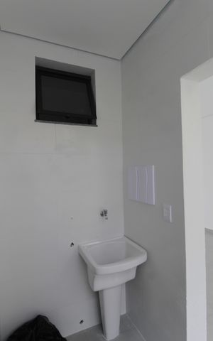 Casa de condomínio à venda com 139m², 3 quartos e 2 vagasÁrea de Serviço