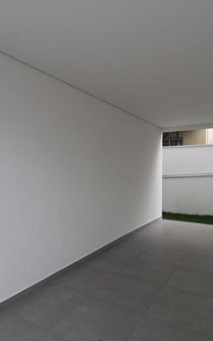 Casa de condomínio à venda com 139m², 3 quartos e 2 vagasGaragem