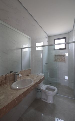 Casa de condomínio à venda com 140m², 3 quartos e 2 vagasBanheiro Social