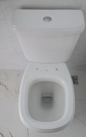 Casa de condomínio à venda com 140m², 3 quartos e 2 vagasLavabo