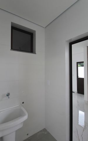 Casa de condomínio à venda com 140m², 3 quartos e 2 vagasÁrea de Serviço