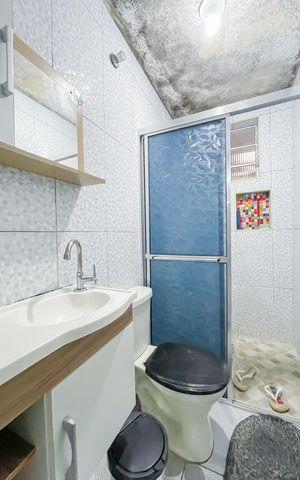 Casa à venda com 220m², 6 quartos e 3 vagas Casa à venda com 220m², 6 quartos e 3 vagasBanheiro 2