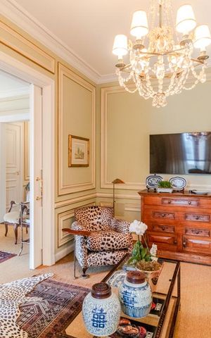 Apartamento à venda com 210m², 3 quartos e 1 vagaSala de TV