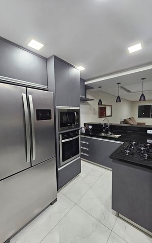 Casa de condomínio à venda com 161m², 3 quartos e 2 vagas Casa de condomínio à venda com 161m², 3 quartos e 2 vagasCozinha