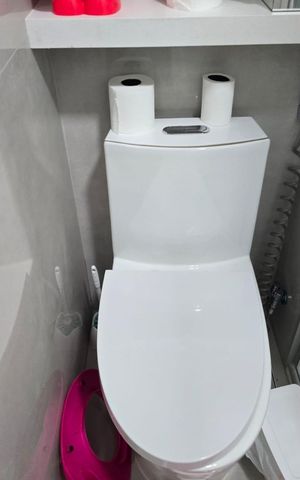 Apartamento à venda com 70m², 2 quartos e 1 vaga Apartamento à venda com 70m², 2 quartos e 1 vagaBanheiro Social