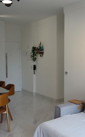 Apartamento à venda com 70m², 2 quartos e 1 vagaSala e cozinha integrada 