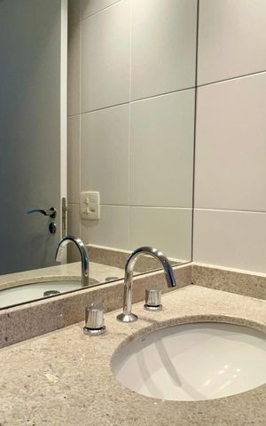Studio para alugar com 33m², 1 quarto e 1 vaga Studio para alugar com 33m², 1 quarto e 1 vagaBanheiro