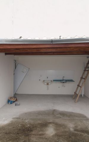 Apartamento à venda com 97m², 2 quartos e 1 vagaÁrea de Serviço