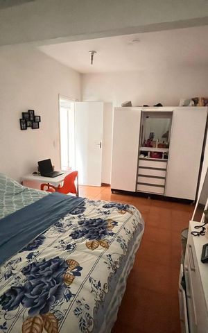 Casa à venda com 292m², 2 quartos e 3 vagas Casa à venda com 292m², 2 quartos e 3 vagasQuarto