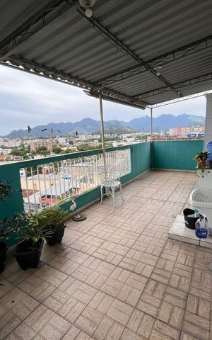 Casa à venda com 292m², 2 quartos e 3 vagas Casa à venda com 292m², 2 quartos e 3 vagasVaranda