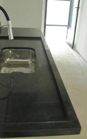 Apartamento à venda com 83m², 2 quartos e 2 vagasCozinha 
