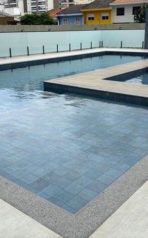Apartamento à venda com 83m², 2 quartos e 2 vagasÁrea comum - Piscina
