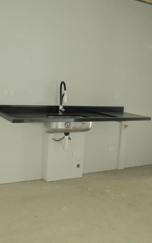 Apartamento à venda com 83m², 2 quartos e 2 vagasCozinha 