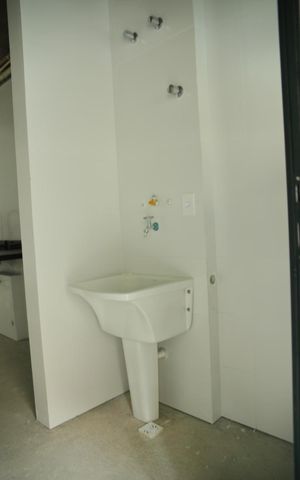 Apartamento à venda com 83m², 2 quartos e 2 vagasÁrea de Serviço