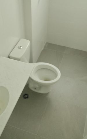 Apartamento à venda com 83m², 2 quartos e 2 vagasBanheiro Social 