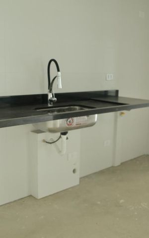 Apartamento à venda com 83m², 2 quartos e 2 vagasCozinha 