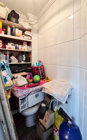 Apartamento à venda com 123m², 3 quartos e 3 vagas Apartamento à venda com 123m², 3 quartos e 3 vagasBanheiro de serviço